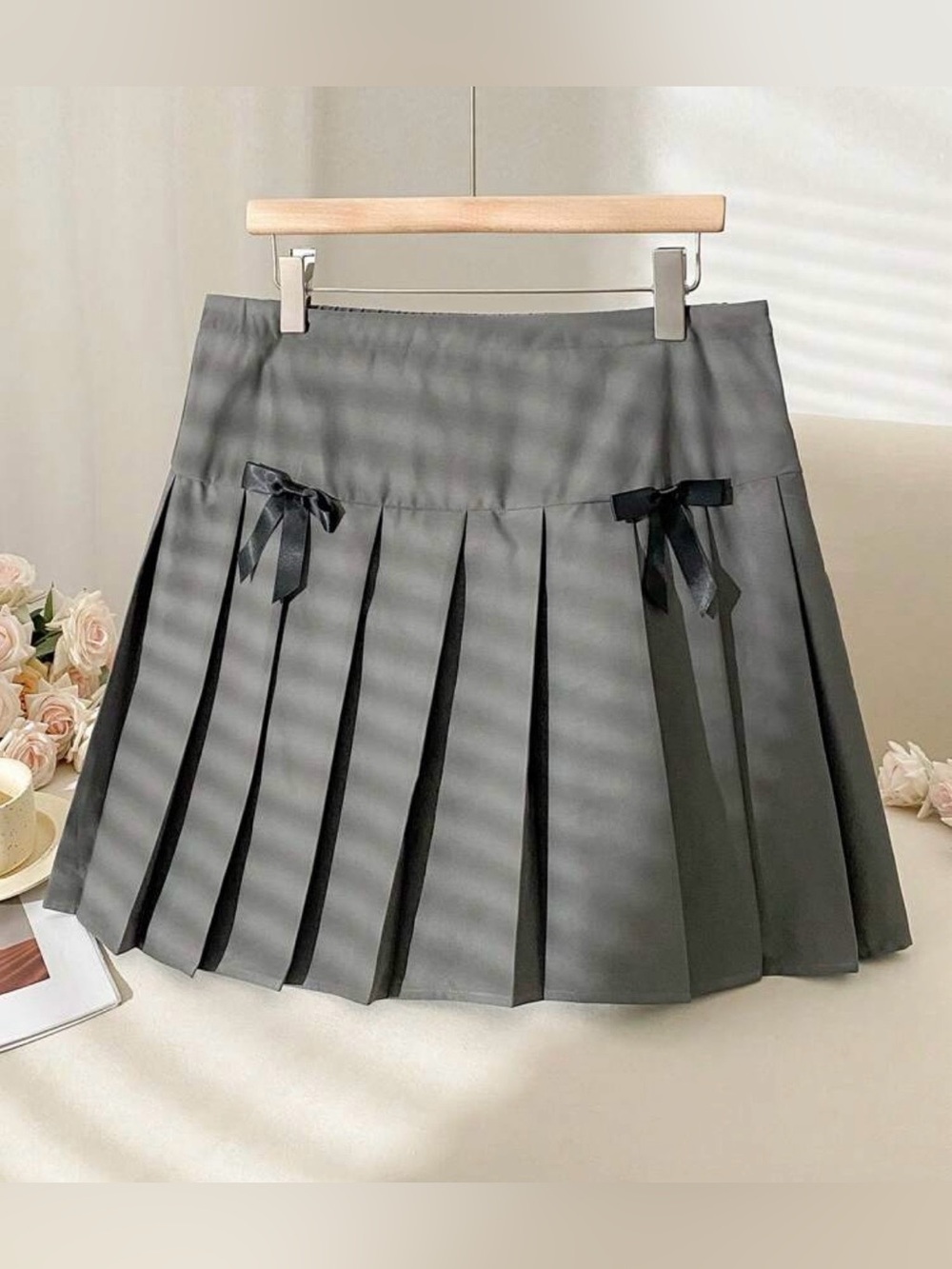 SHEIN Gray Pleated Mini Skirt with Bow Details